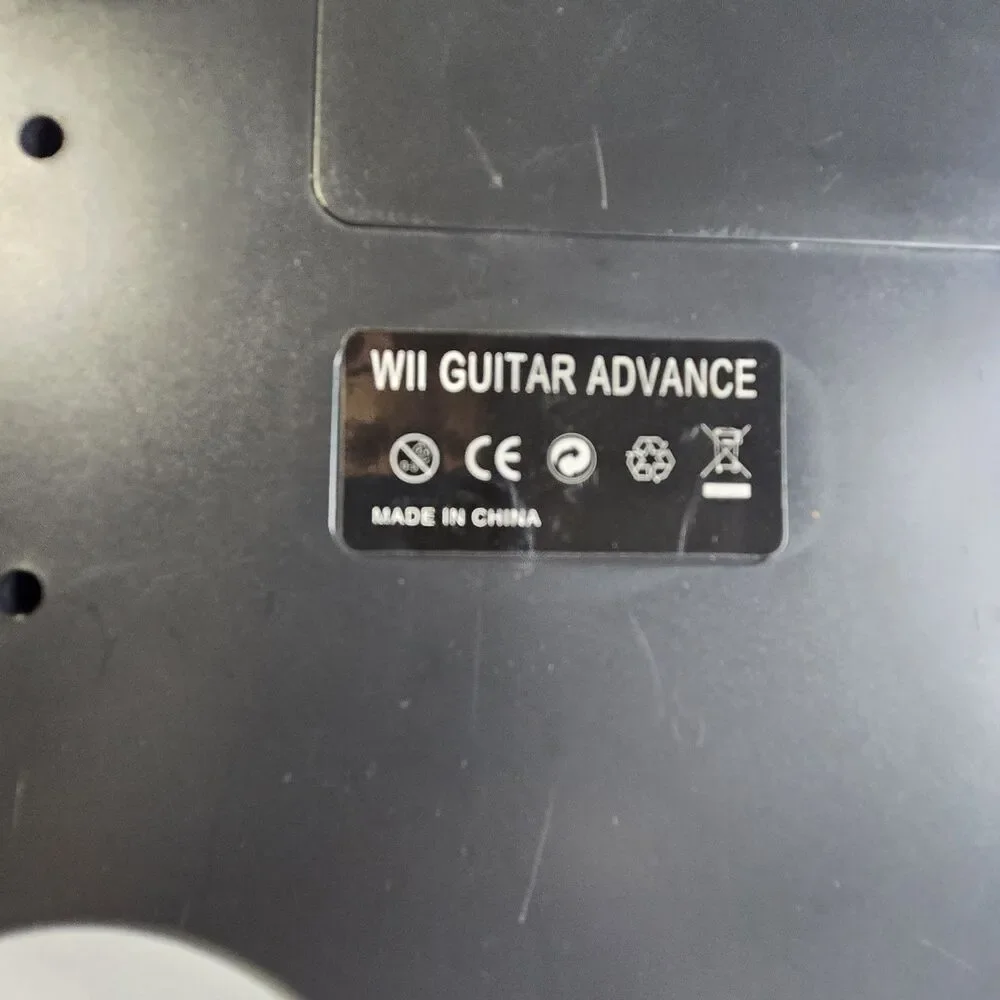 Wii Guitar Advance White Guitar Controller Nintendo Wii Powers On w/ Strap